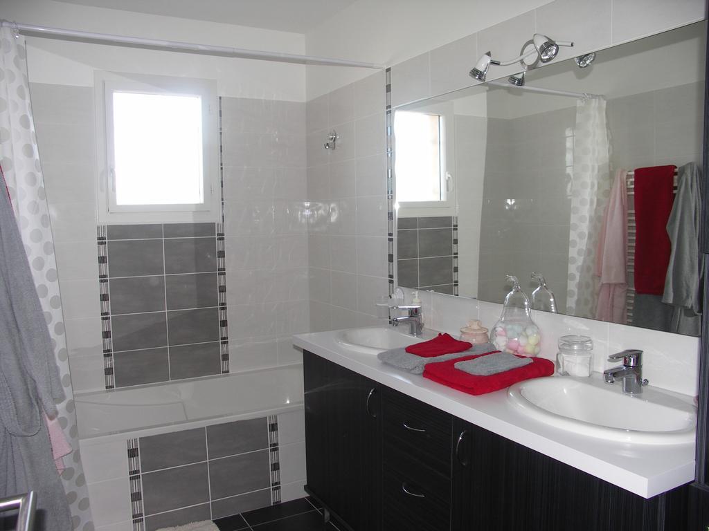 Chambres D'Hotes Le Saint O Detente מראה חיצוני תמונה