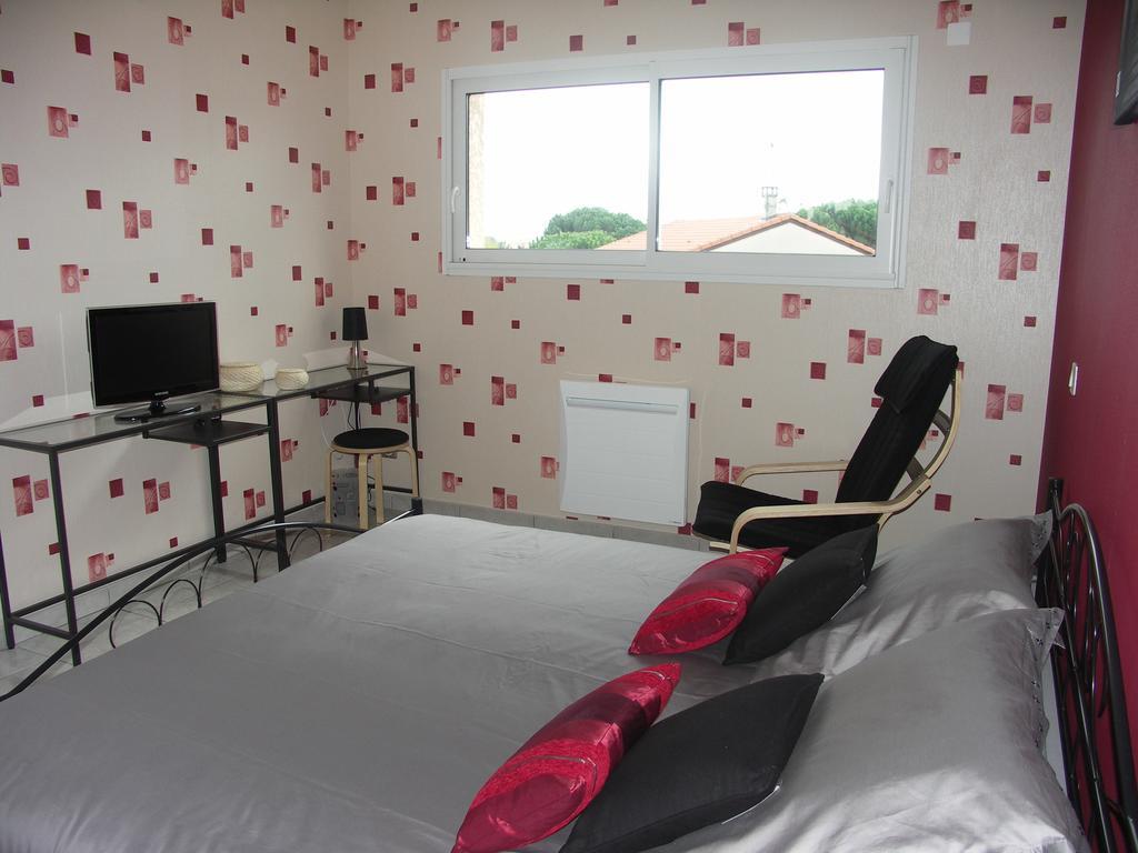 Chambres D'Hotes Le Saint O Detente חדר תמונה